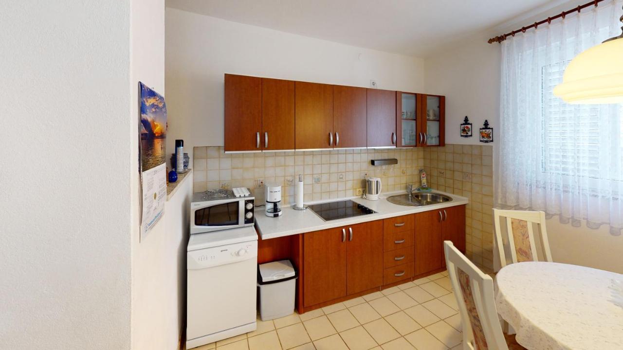 Appartements Slavica Povljana Kültér fotó